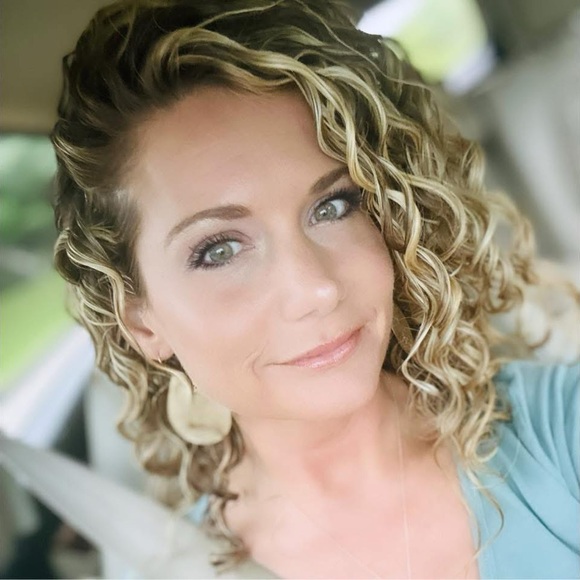 Meet your Posher, Megan - Picture 1 of 1